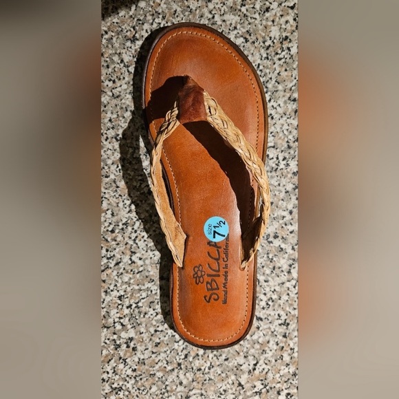 ANTHROPOLOGIE Sandal SBICCA Leather Thong Hand Made Tan Brown Flip Flop Size 7.5 - Picture 3 of 12